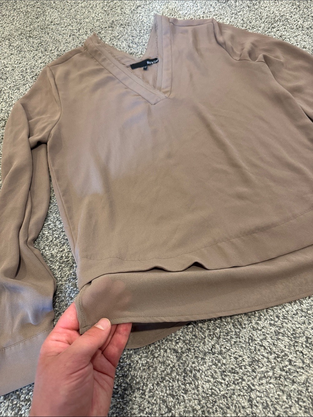 Ro & De Taupe V-Neck Frayed Trim Blouse - Picture 3 of 7
